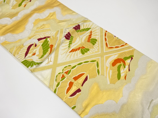 アンティーク　雲に向かい鶴・蝶模様織り出し袋帯（着用可）